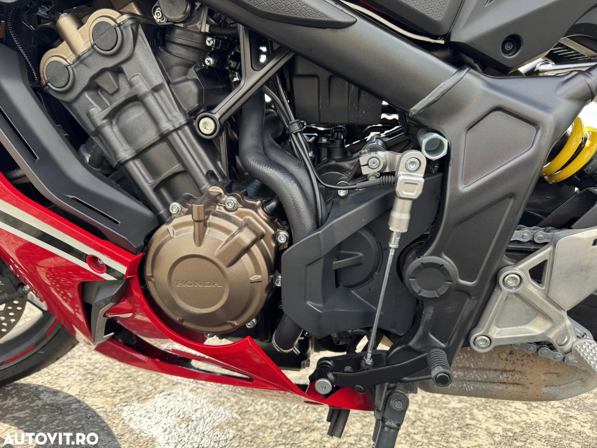 Honda CBR 650R - 15