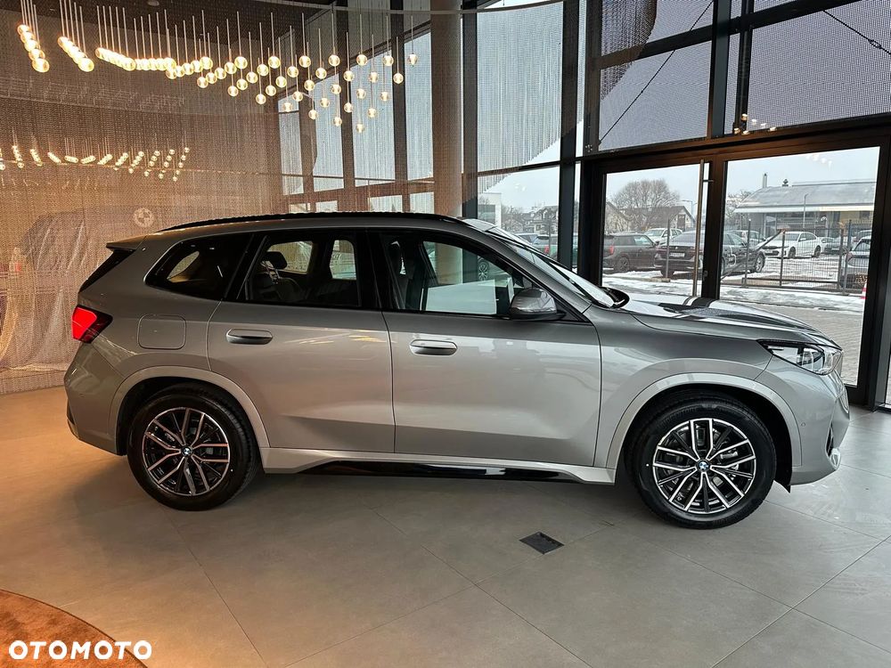 BMW iX1 eDrive20 66.5kWh M Sport Edition - 8