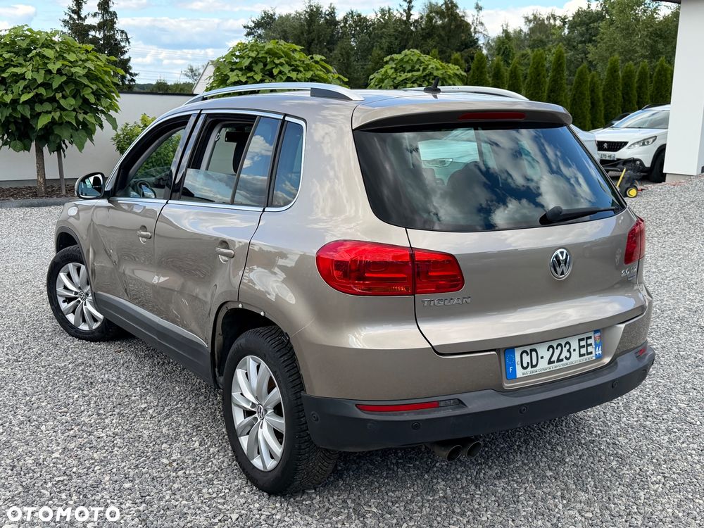 Volkswagen Tiguan 2.0 TDI DPF BlueMotion Technology Exclusive - 4