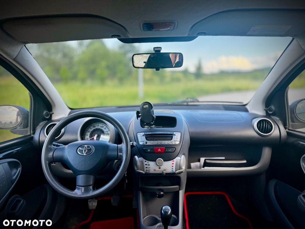 Toyota Aygo Black - 8