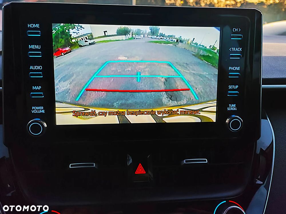 Toyota Corolla 1.8 Hybrid Comfort - 10