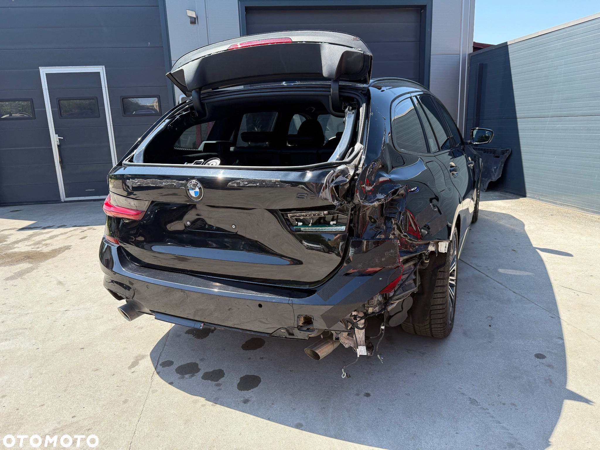 BMW Seria 3 330i M Sport sport - 19