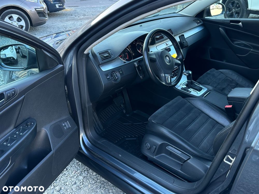 Volkswagen Passat 2.0 TDI DPF DSG 4Motion Highline - 13