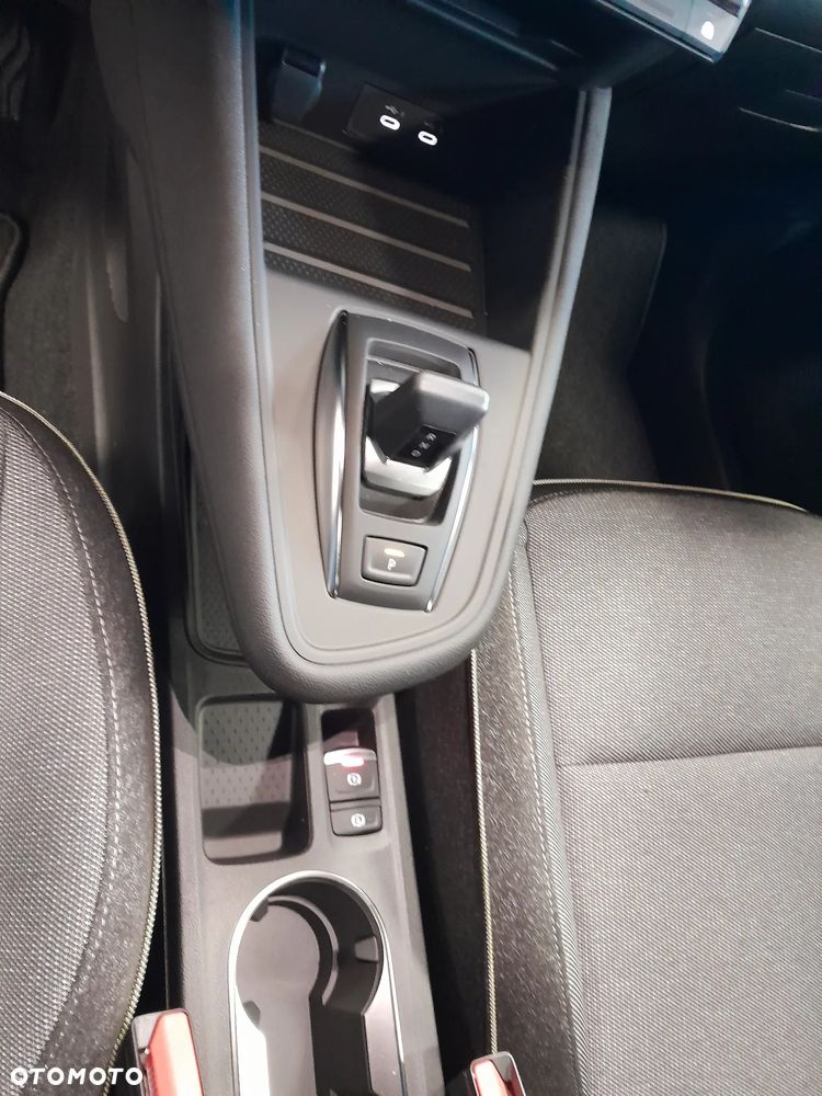Mitsubishi Grandis 1.3T mHEV Intense Style Cold DCT - 17