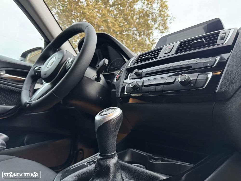 BMW 218 d Coupe Advantage - 32