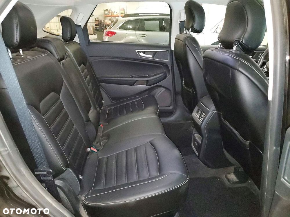 Ford Edge - 10