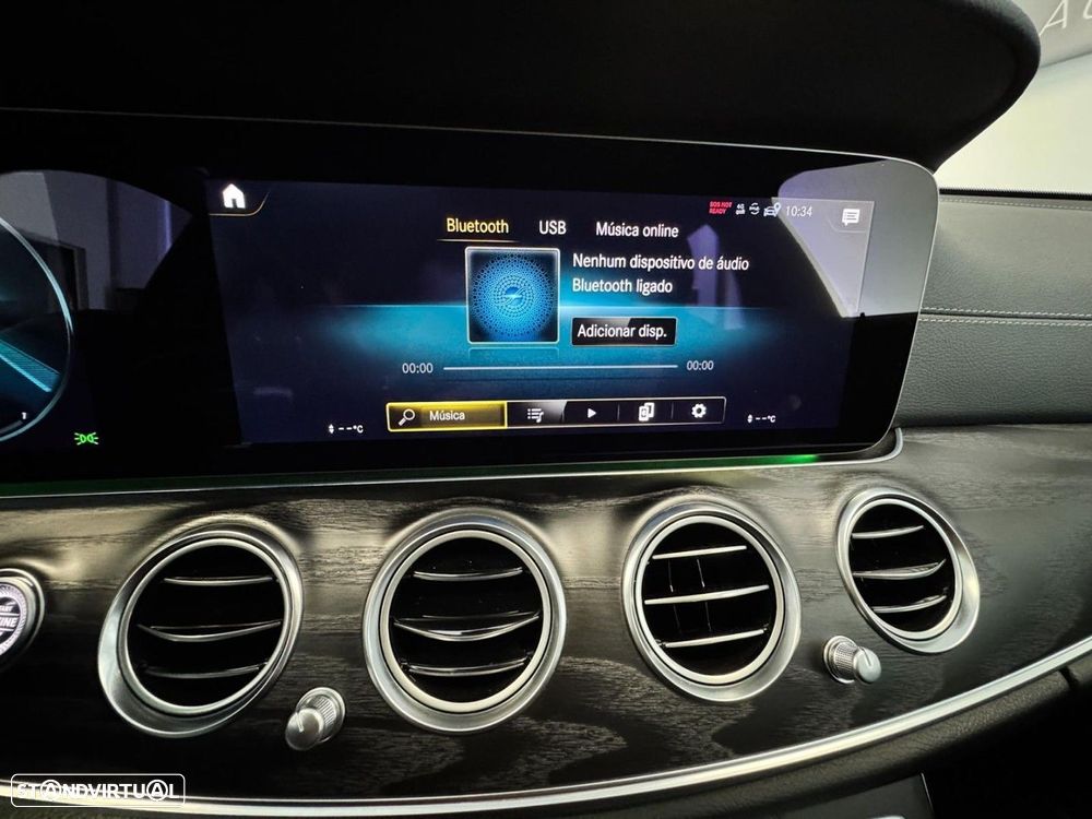 Mercedes-Benz E 300 de AMG Line 4Matic - 23