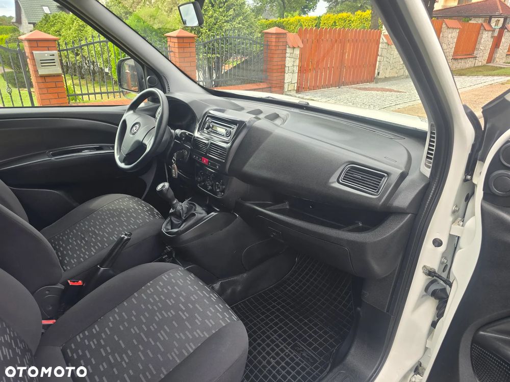 Opel Combo - 13