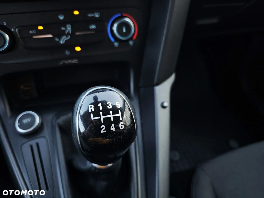Ford Focus 1.5 TDCi Trend - 14