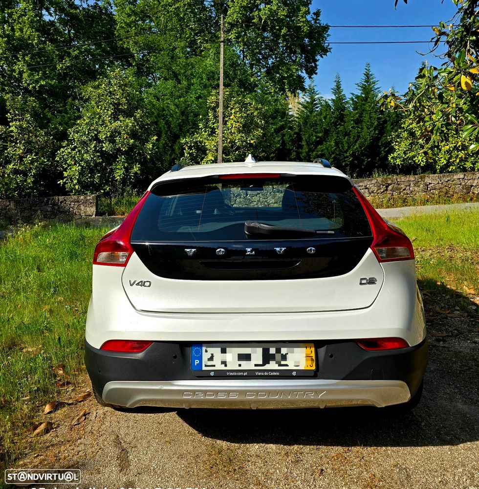 Volvo V40 Cross Country 1.6 D2 Volvo Ocean Race - 2