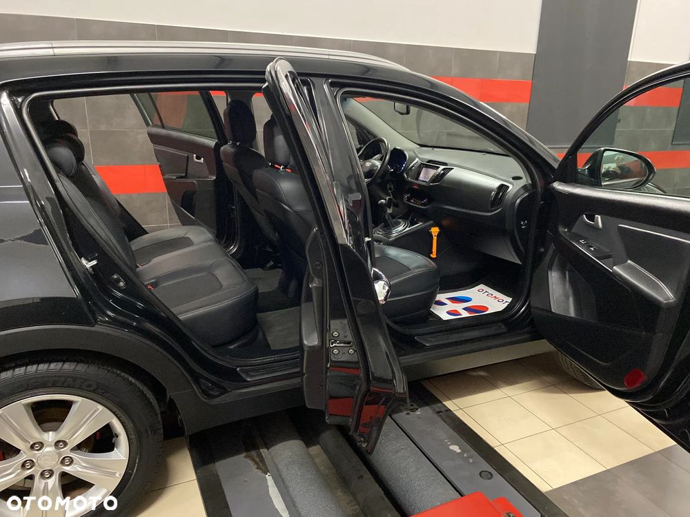 Kia Sportage 2.0 M - 24