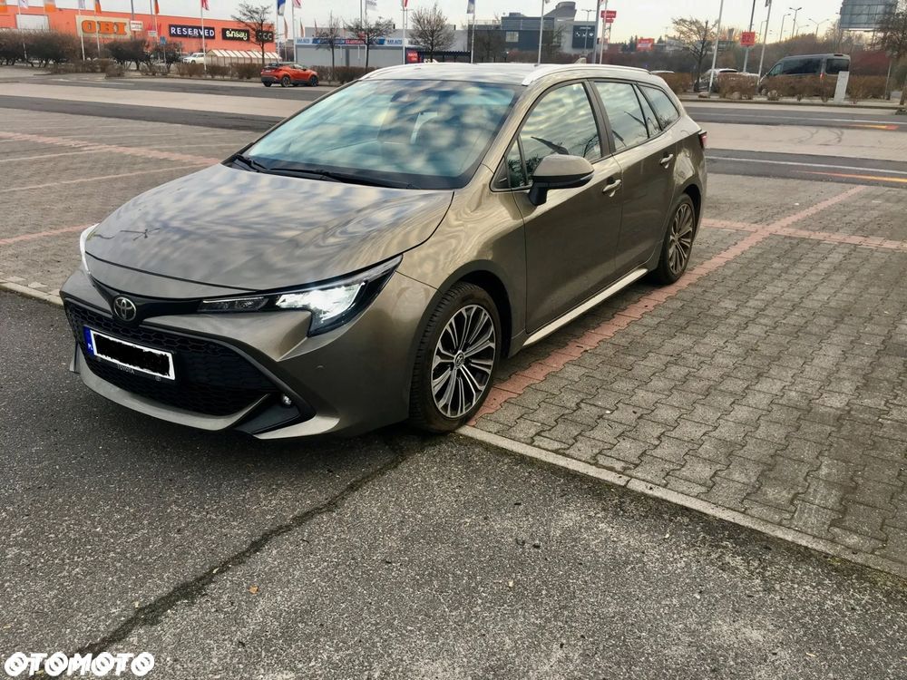 Toyota Corolla - 1