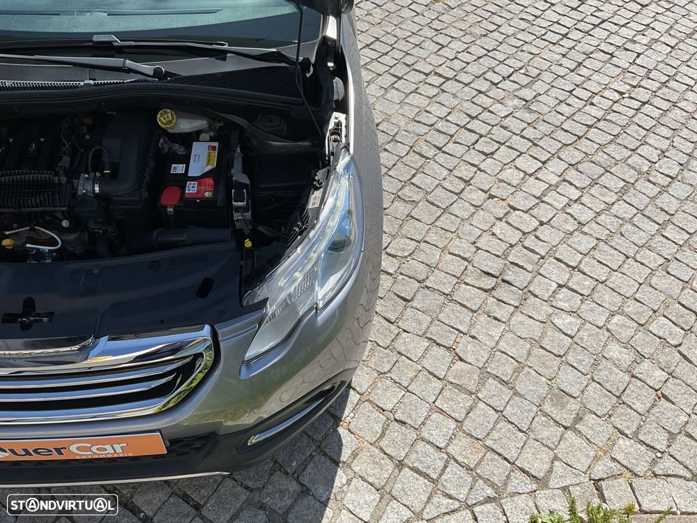 Peugeot 2008 1.2 PureTech Style - 36