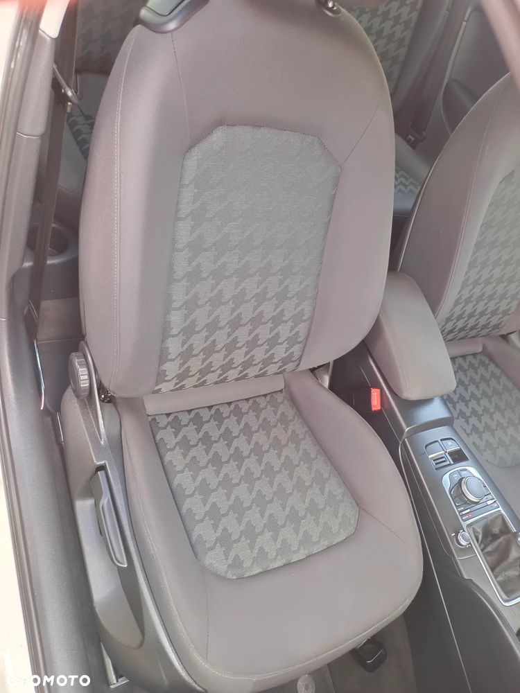 Audi A3 3-drzwiowe 1.4 TFSI Ambiente - 10