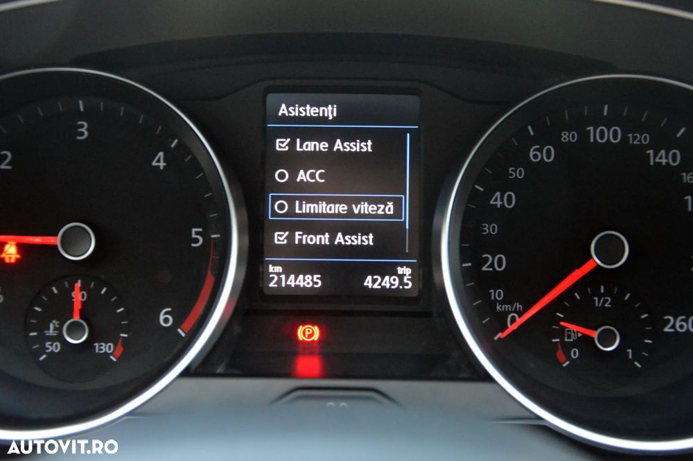 Volkswagen Passat 2.0 TDI DSG Highline - 8