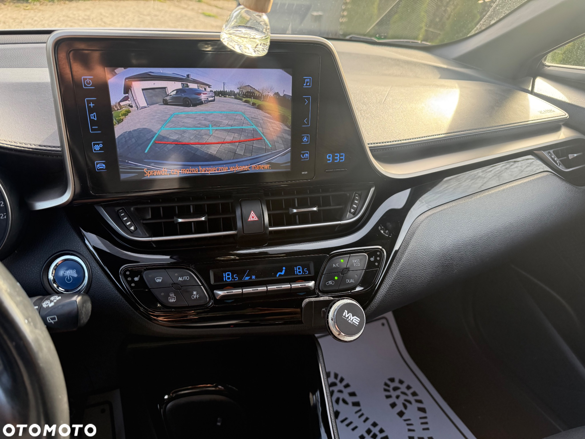Toyota C-HR 1.8 Hybrid Comfort - 14