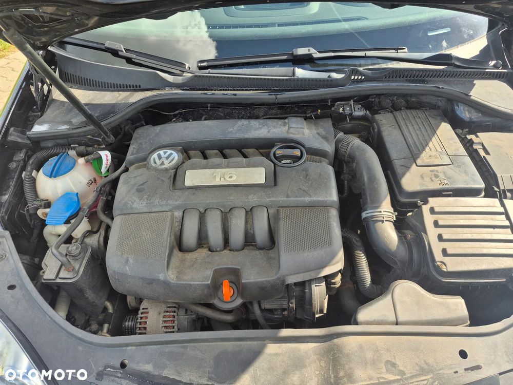 Volkswagen Golf 1.6 Trendline - 6