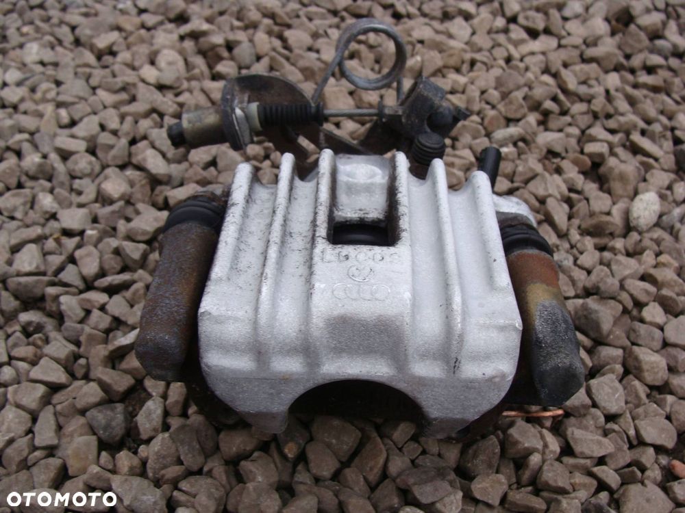 zacisk hamulcowy prawy tył audi a4 b6 - 3