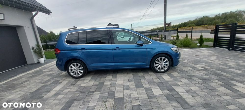 Volkswagen Touran 2.0 TDI BMT Comfortline DSG - 4