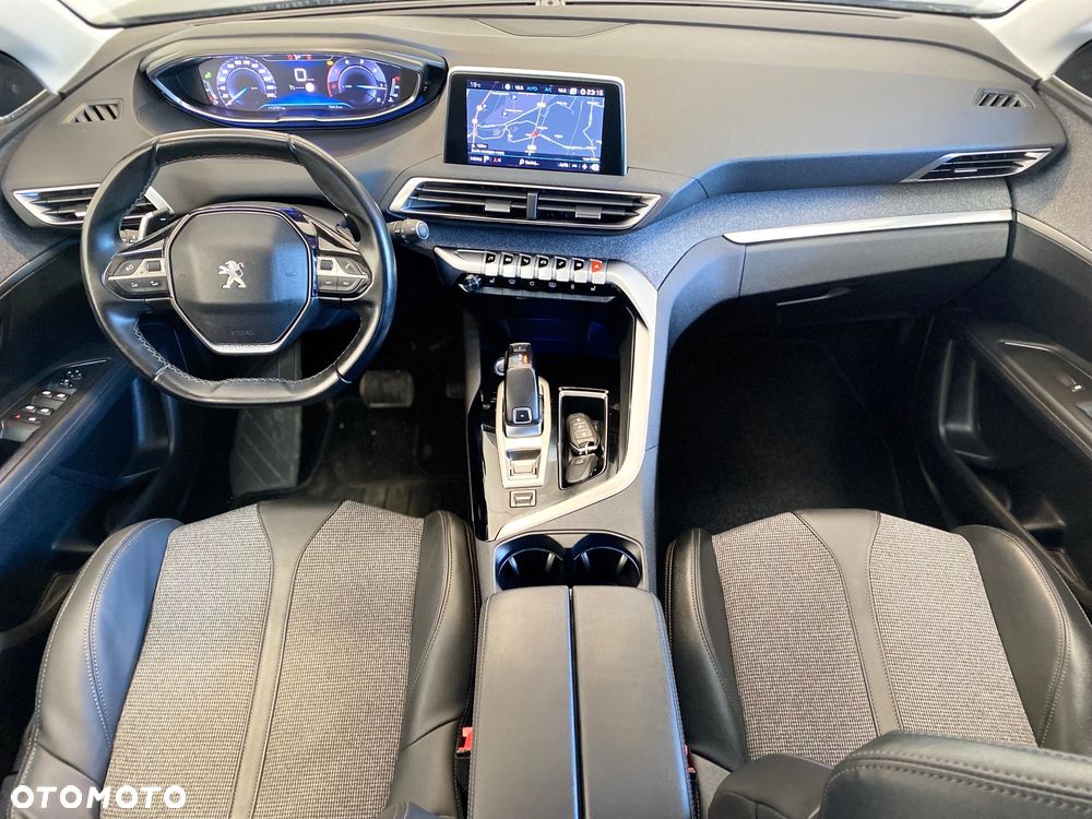 Peugeot 3008 BlueHDi 180 Stop & Start EAT8 Allure - 11