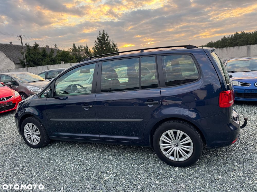 Volkswagen Touran 2012 photo 4