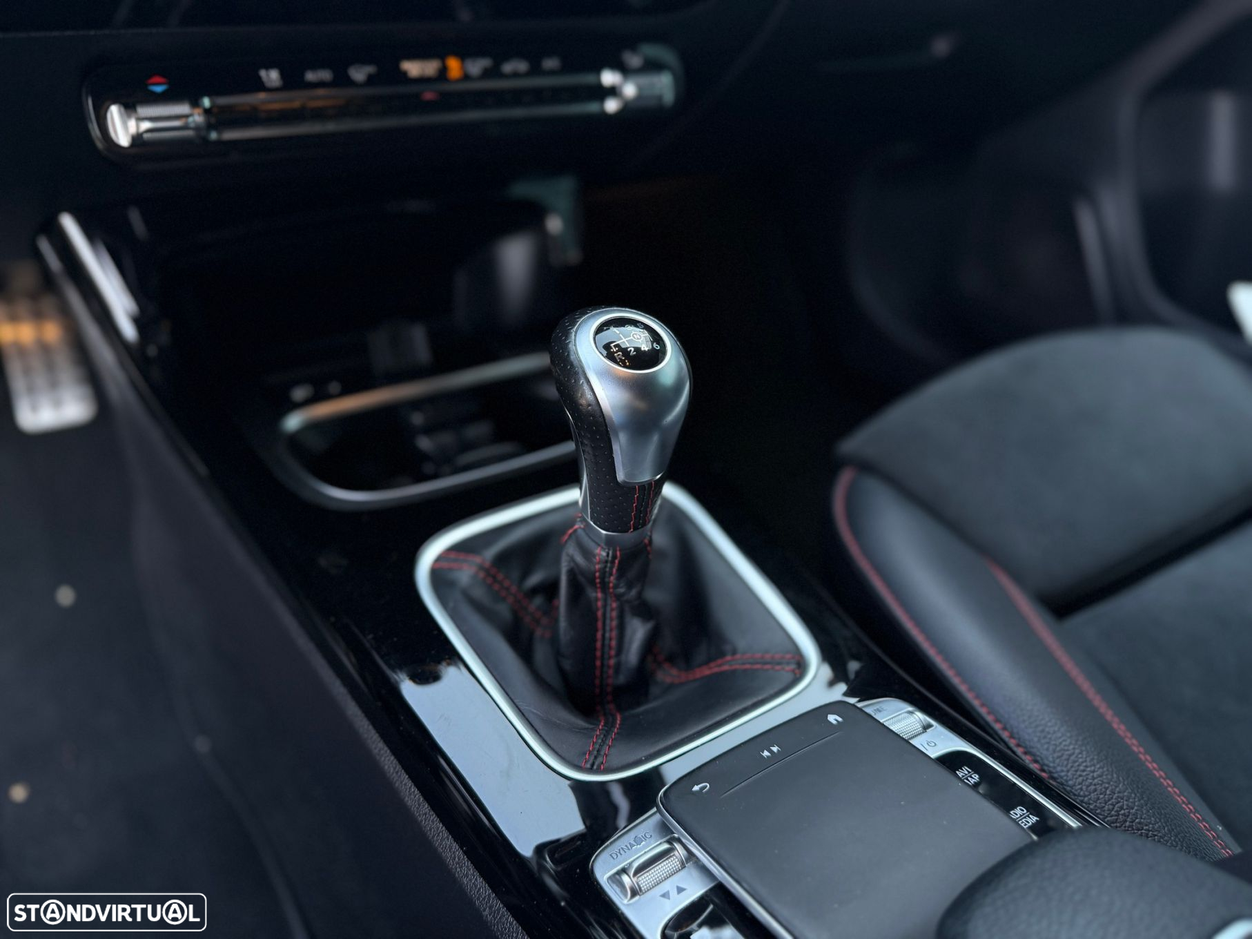 Mercedes-Benz A 160 AMG Line - 17