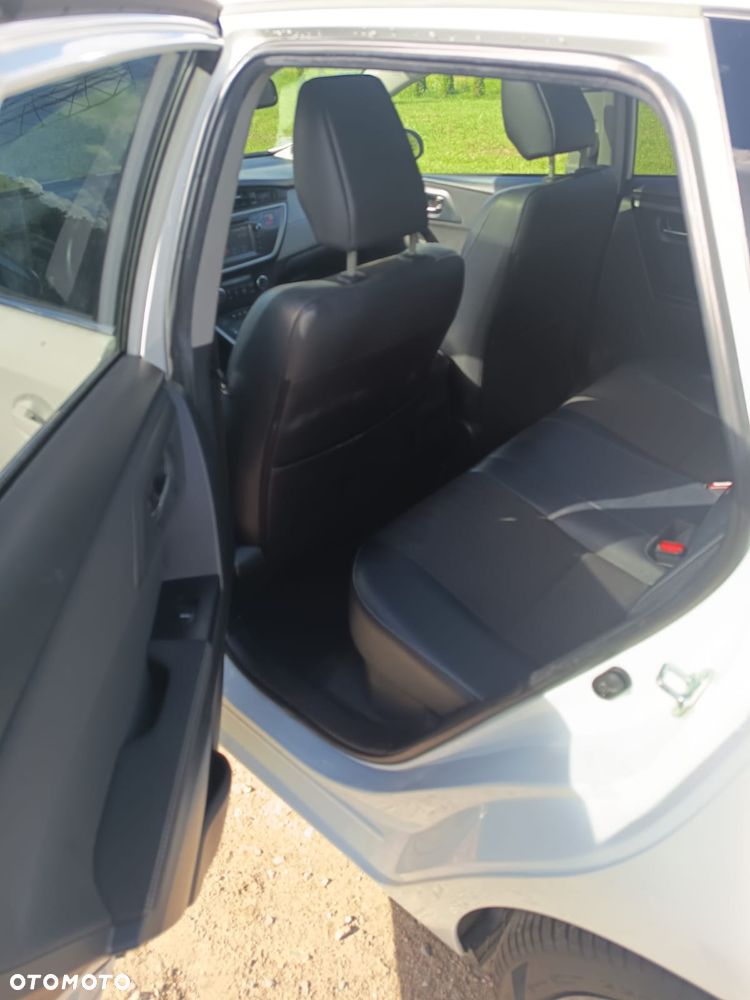 Toyota Auris - 24