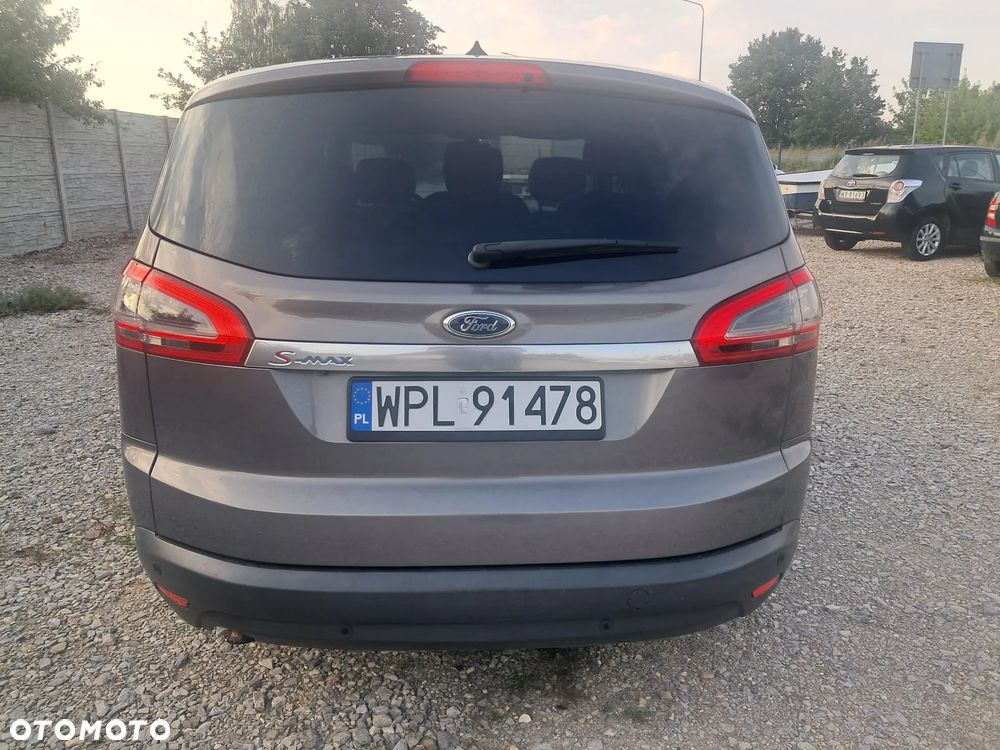 Ford S-Max - 19