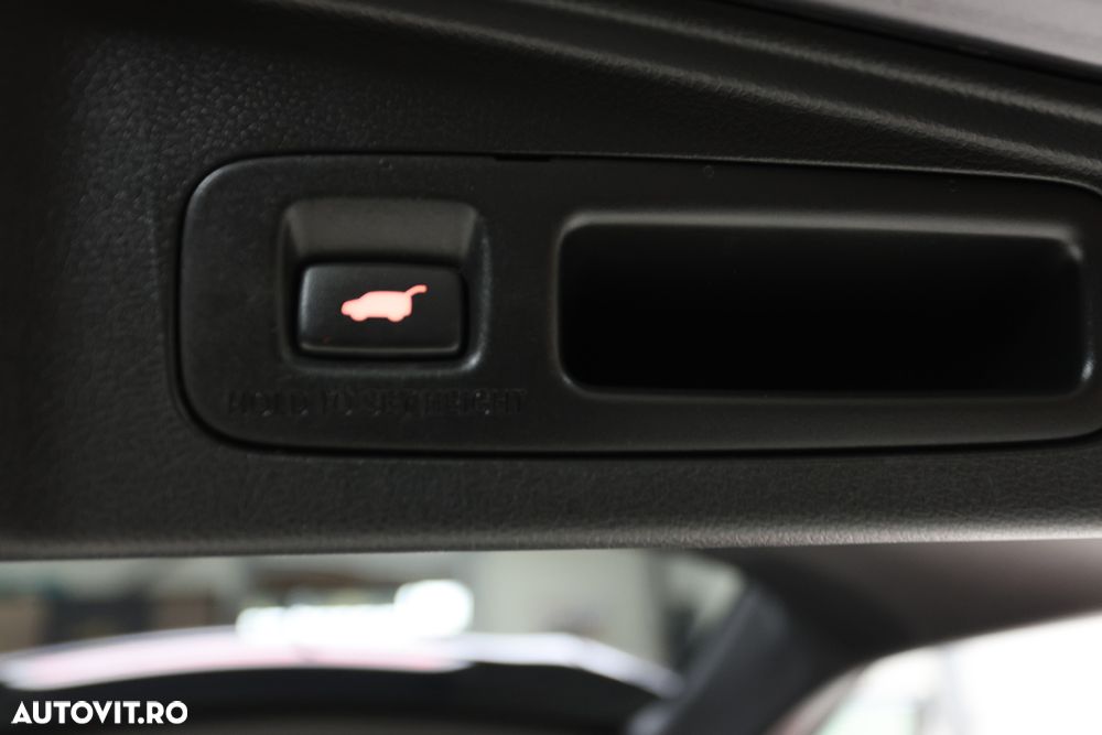 Honda CR-V 1.5 VTEC Turbo 4WD CVT Executive - 35