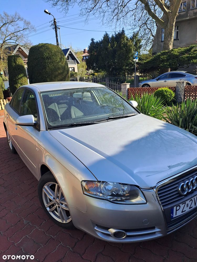Audi A4 Limousine