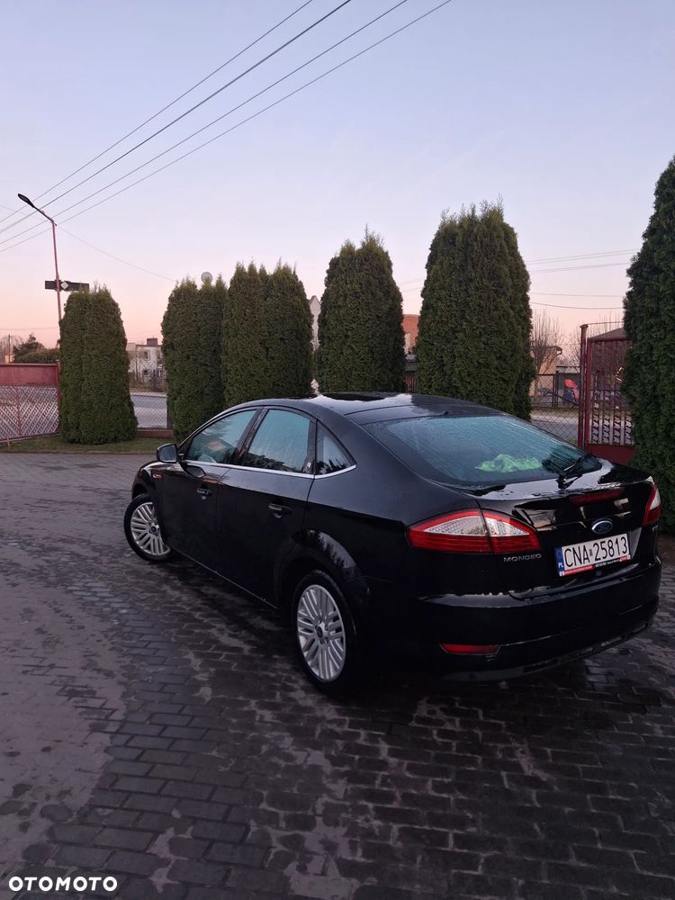 Ford Mondeo 1.8 TDCi Ghia - 4