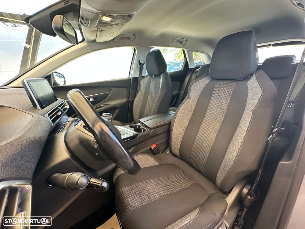 Peugeot 3008 1.2 PureTech Active - 11