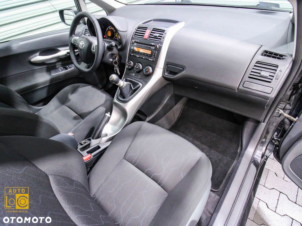 Toyota Auris 1.33 VVT-i Terra - 5