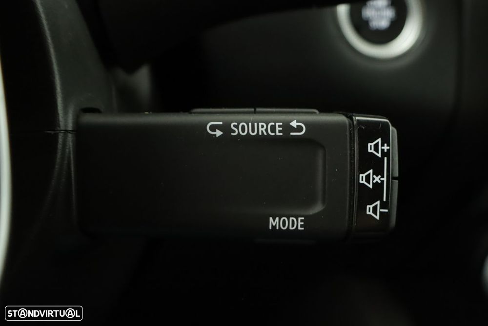 Renault Captur 1.0 TCe Techno Bi-Fuel - 19