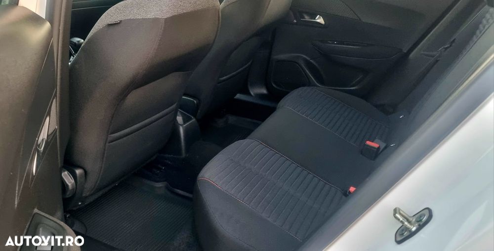 Peugeot 2008 BlueHDi 100 STOP & START Signature - 8