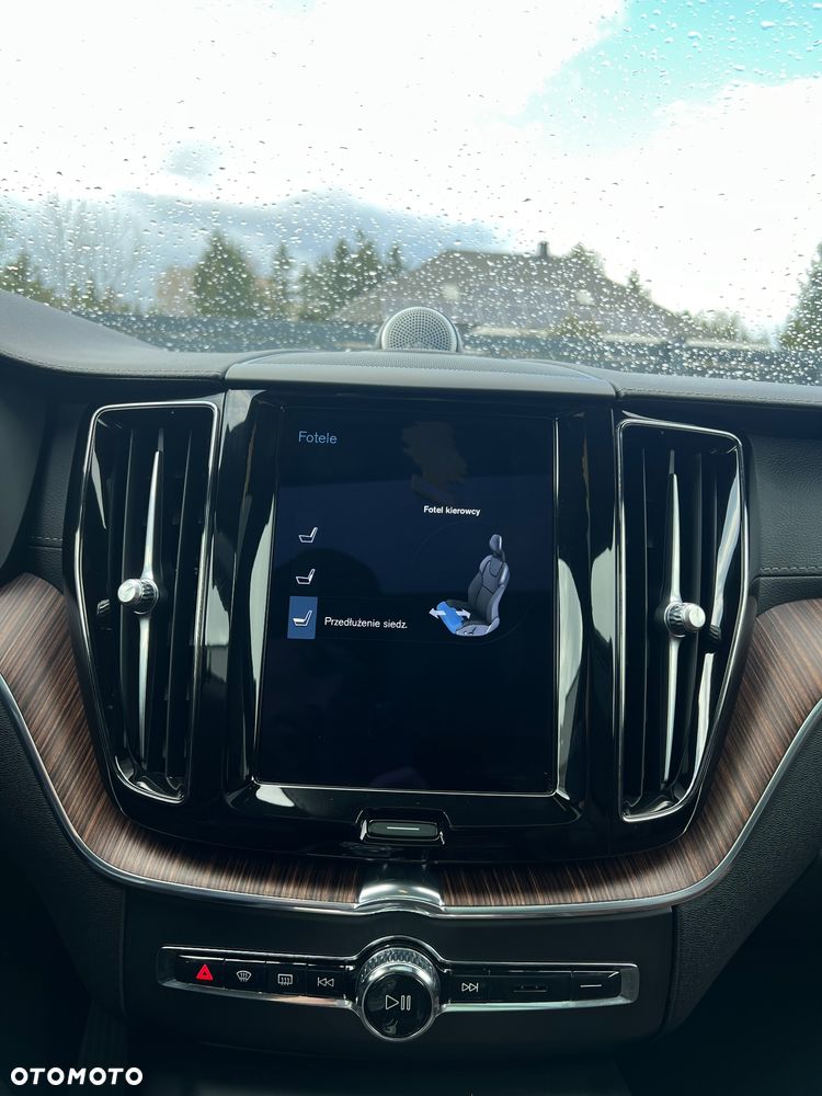 Volvo XC 60 B5 D AWD Inscription - 37