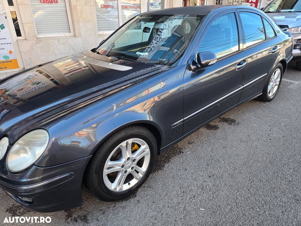 Mercedes-Benz E 200 KOMPRESSOR Automatik Avantgarde - 2