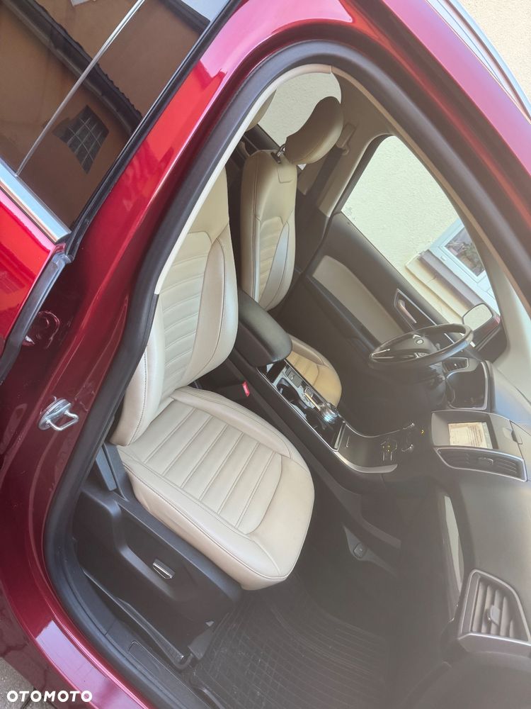 Ford Edge - 6