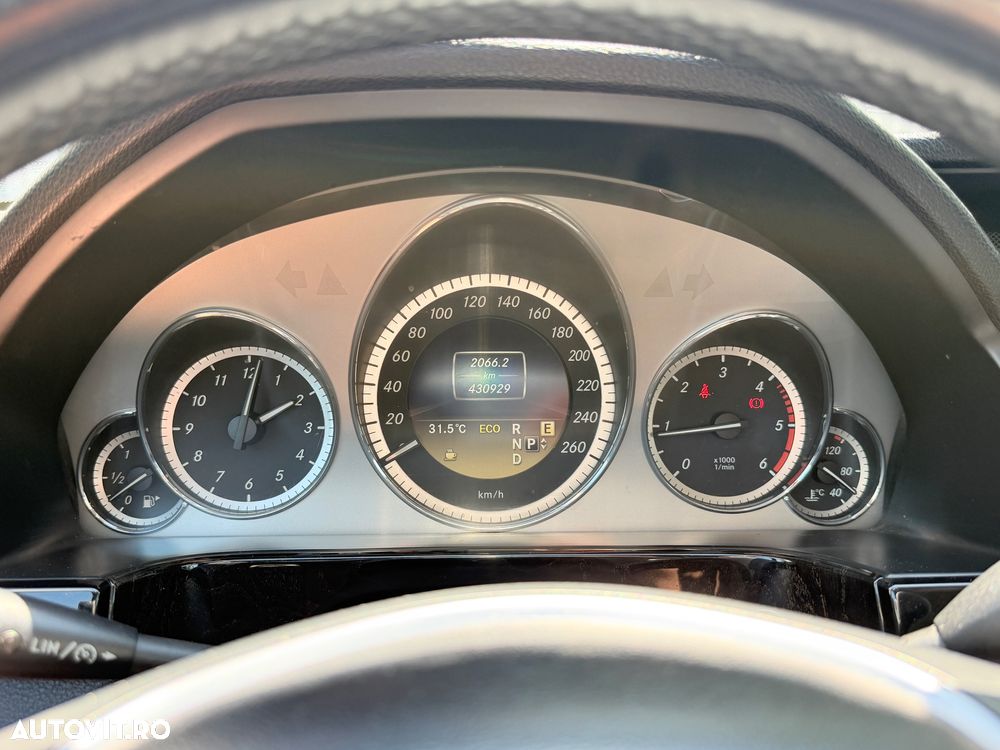 Mercedes-Benz E 250 CDI DPF BlueEFFICIENCY 7G-TRONIC Avantgarde - 13