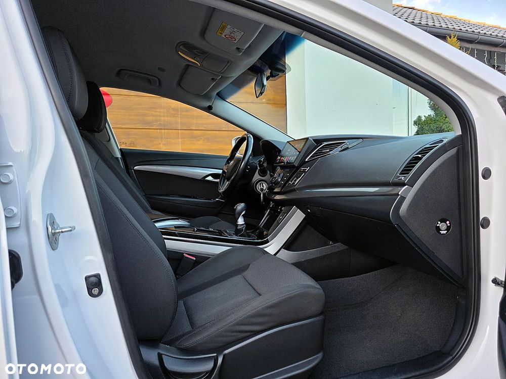 Hyundai i40 Kombi 1.7 CRDi Premium - 23