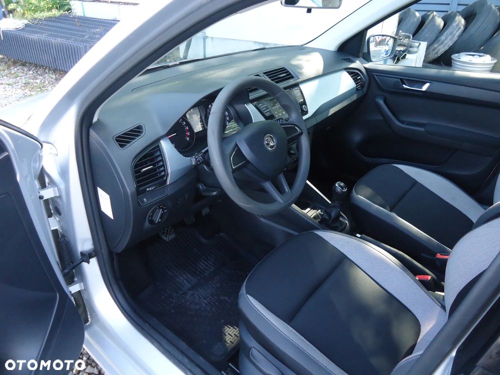 Skoda Fabia - 5