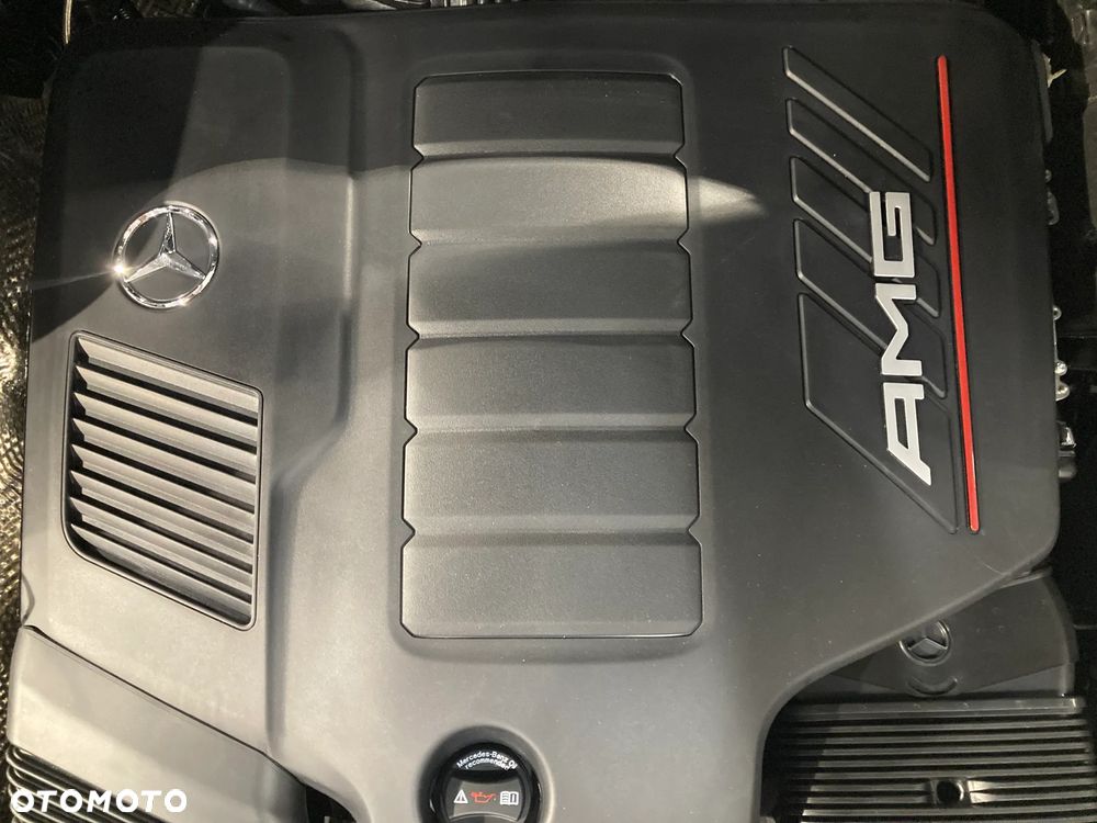 Mercedes-Benz AMG GT - 11