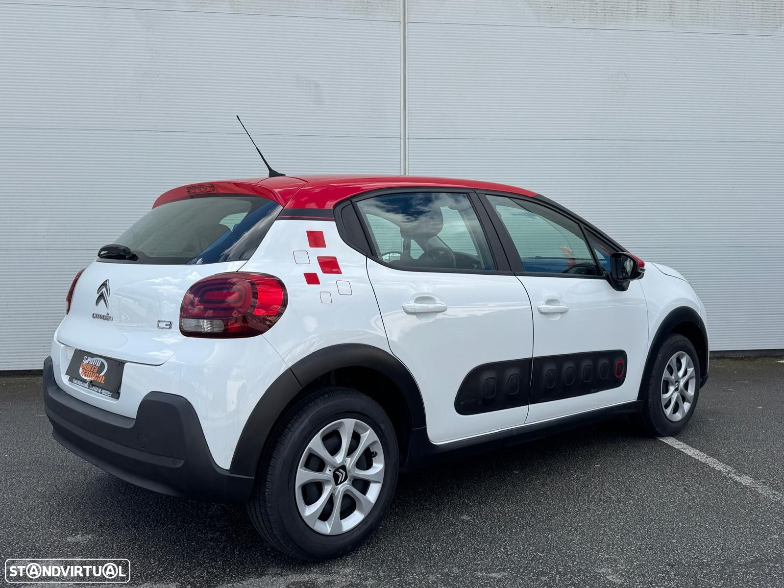 Citroën C3 1.2 PureTech C-Series - 2