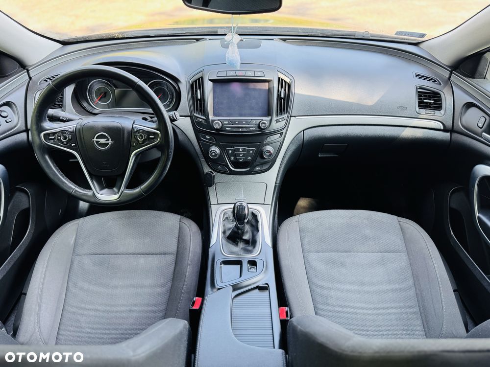 Opel Insignia - 8