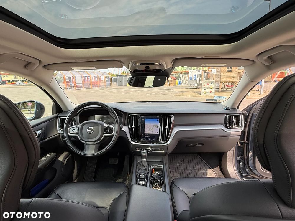Volvo S60 T5 Momentum Pro - 20