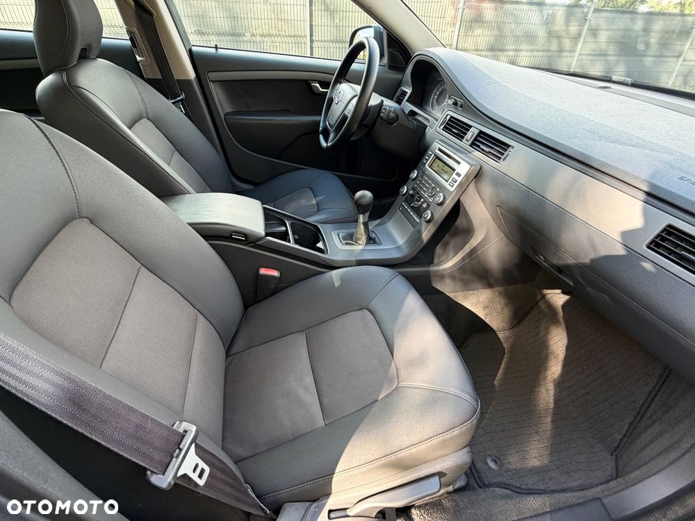 Volvo V70 2.0D Summum - 21