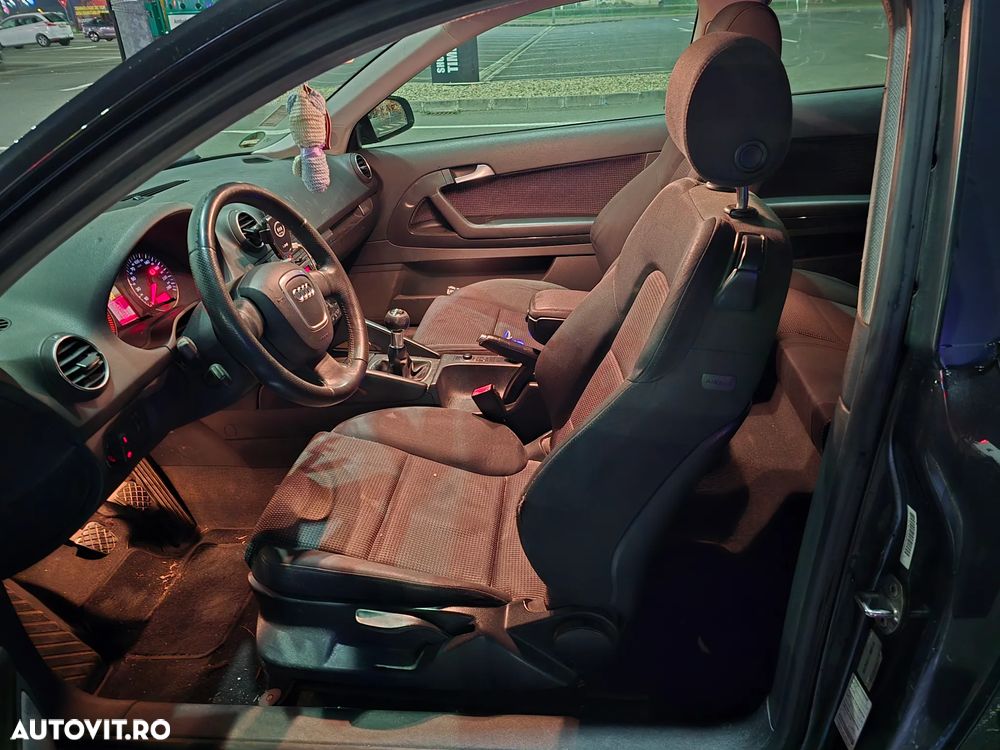 Audi A3 2.0 TDI DPF Ambiente - 20