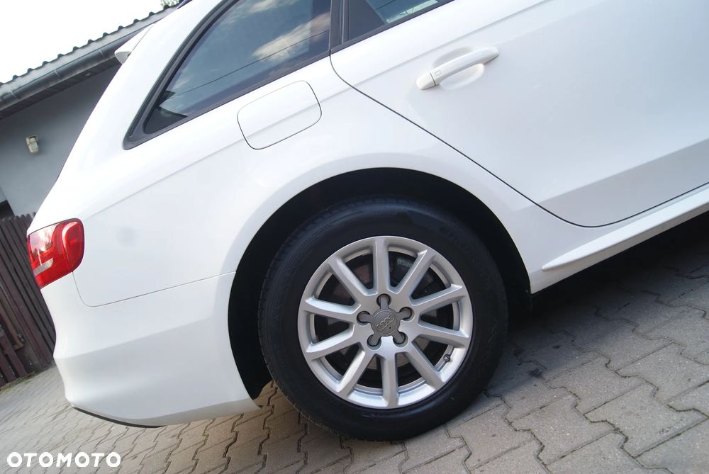 Audi A4 Avant 2.0 TDI DPF multitronic S line Sportpaket - 38