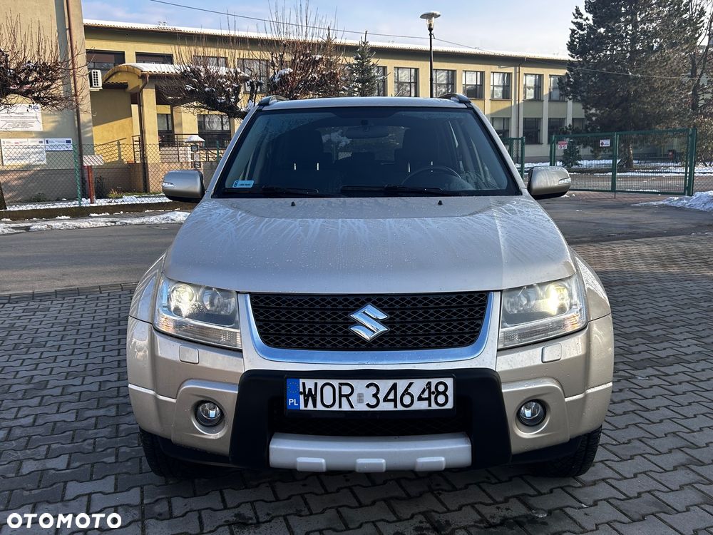 Suzuki Grand Vitara 2.4 De Luxe - 1