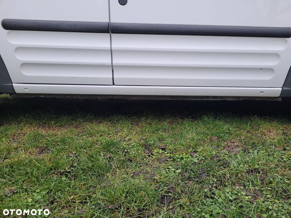 Ford Turneo Connect - 11